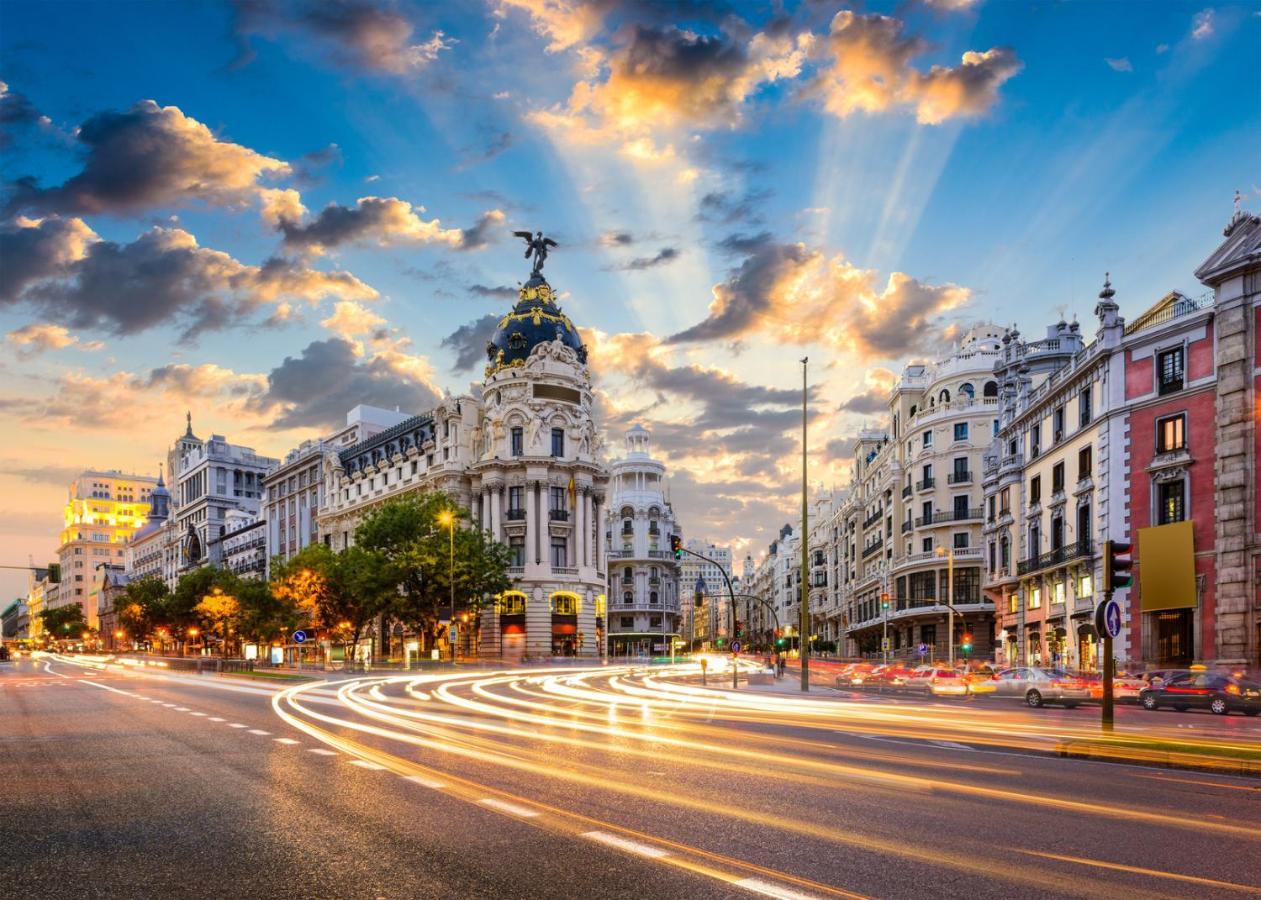 Bookingham ★Apartaments & Suites Madrid Eksteriør bilde