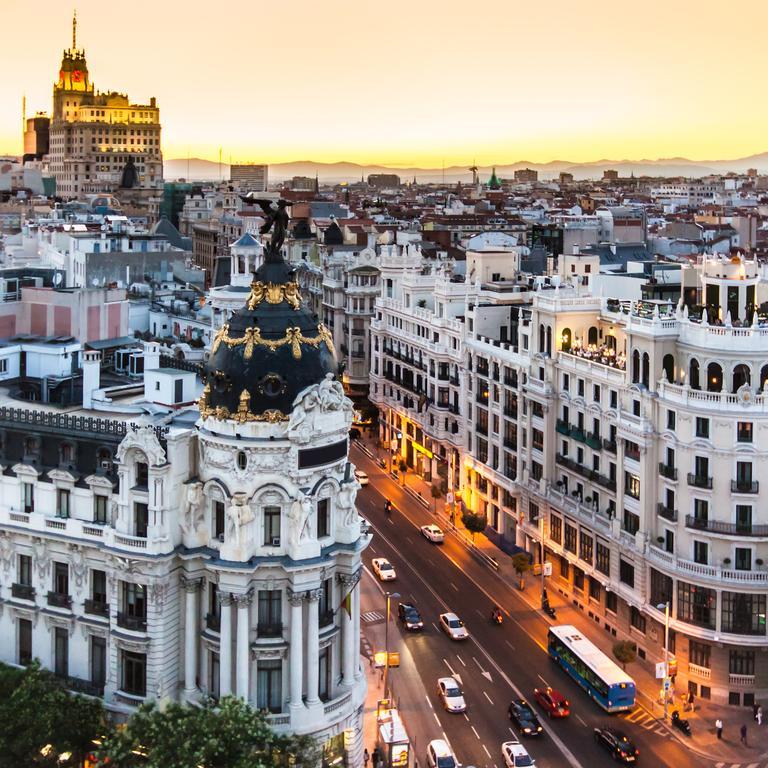Bookingham ★Apartaments & Suites Madrid Eksteriør bilde